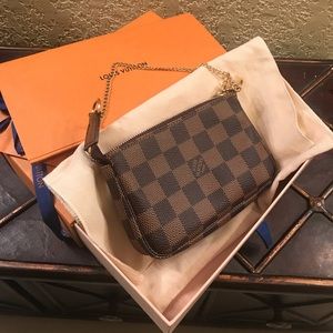 LOUIS VUITTON MINI POCHETTE ACCESSOIRES DE